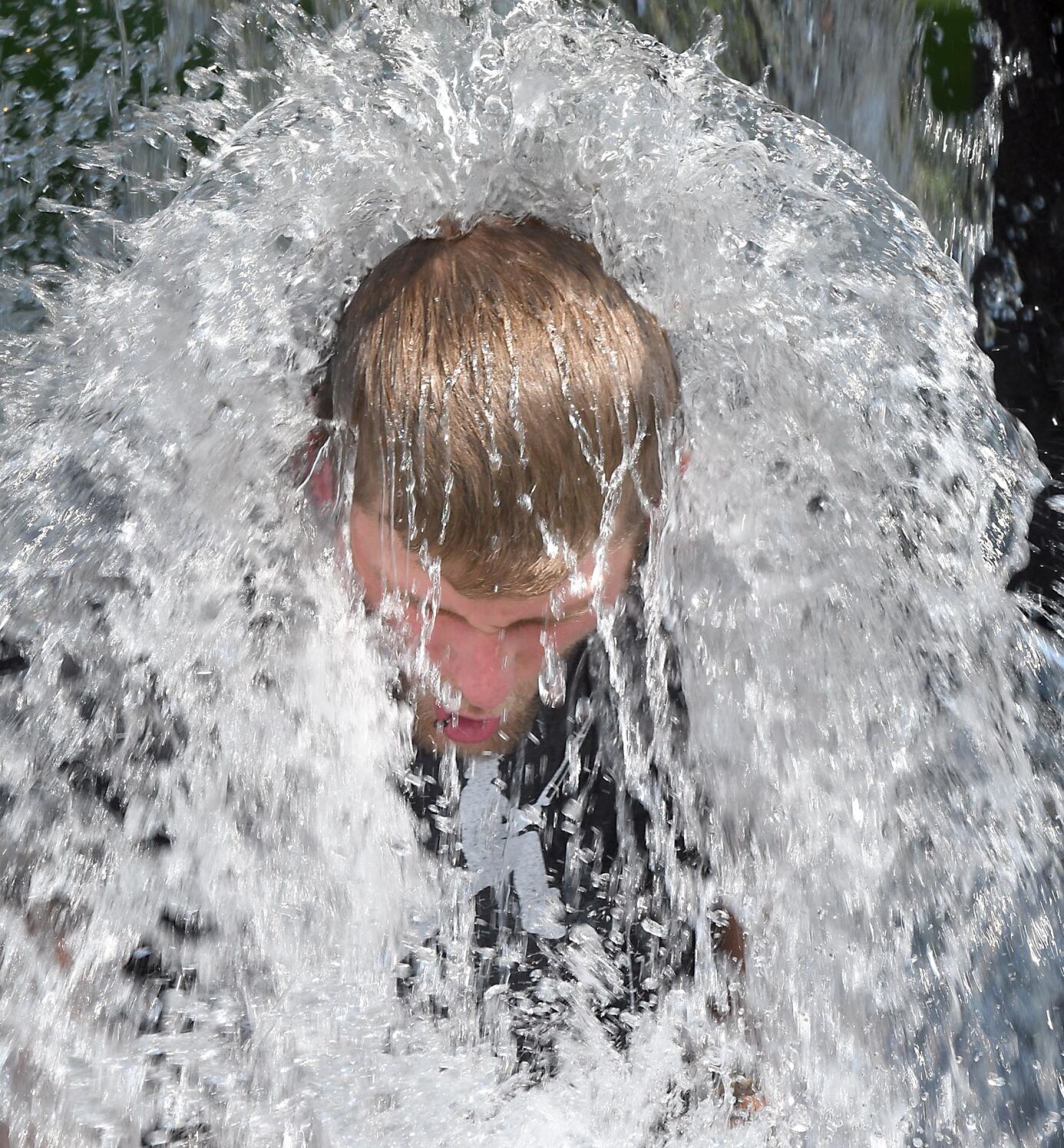 Navitor ice bucket